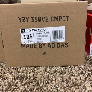Yeezy 350 V2 CMPCT Slawhi (Panda)
